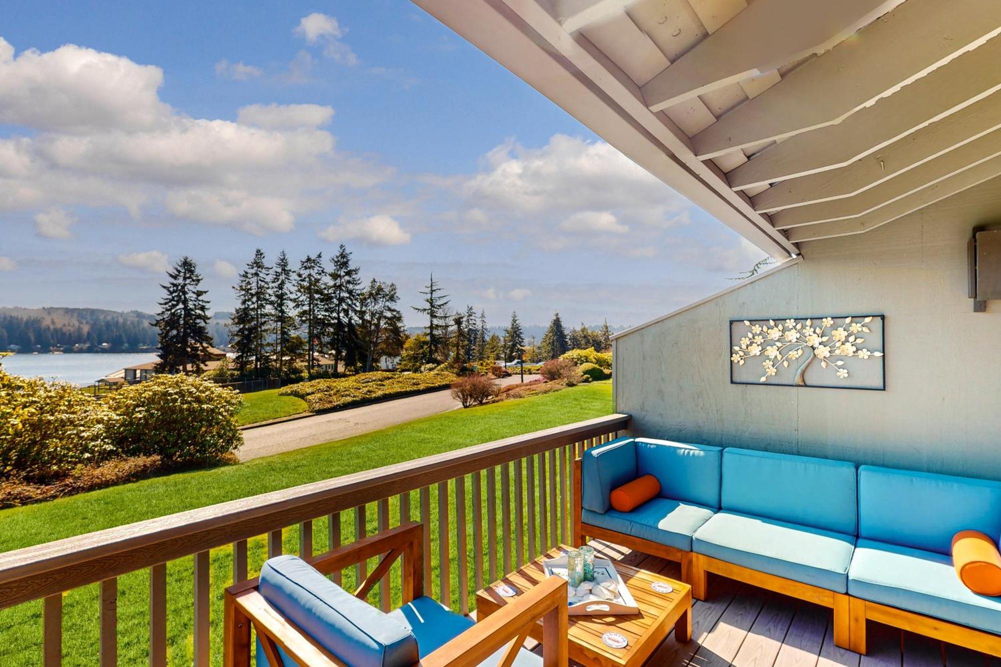 Ludlow Seaside Hale' * Port Ludlow